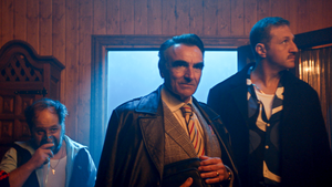 Tomas Pozzi, Alfonso Agra y Michael John Treanor en un episodio de Hay Algo en el Bosque