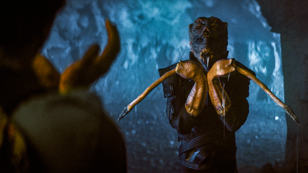 Fotograma del Alien en la serie "Hay Algo en el Bosque"